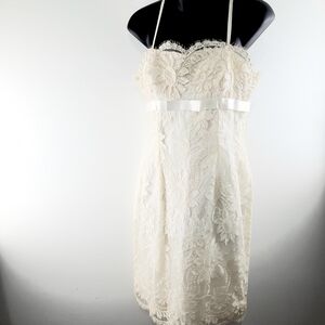 ❤️ Elegant Zane Cream Lace Wedding Dress